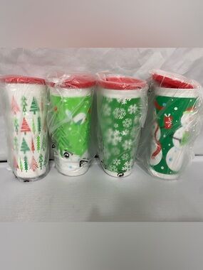 Tupperware Green and Red Holiday Travel Tumblers (Set of 4)